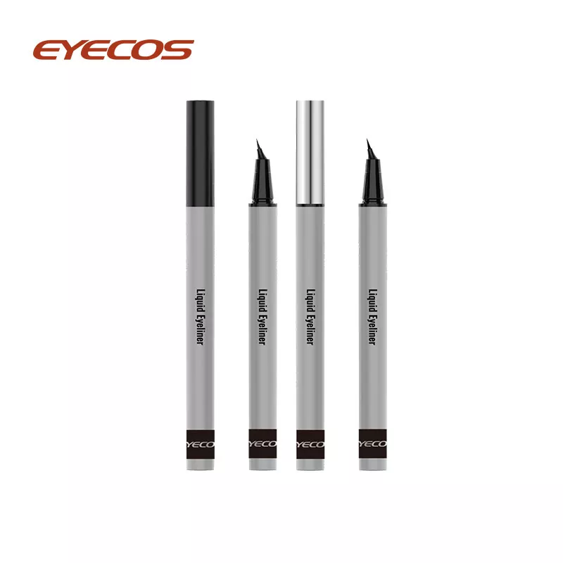 Stylo eye-liner liquide grand angle (pointe pinceau)